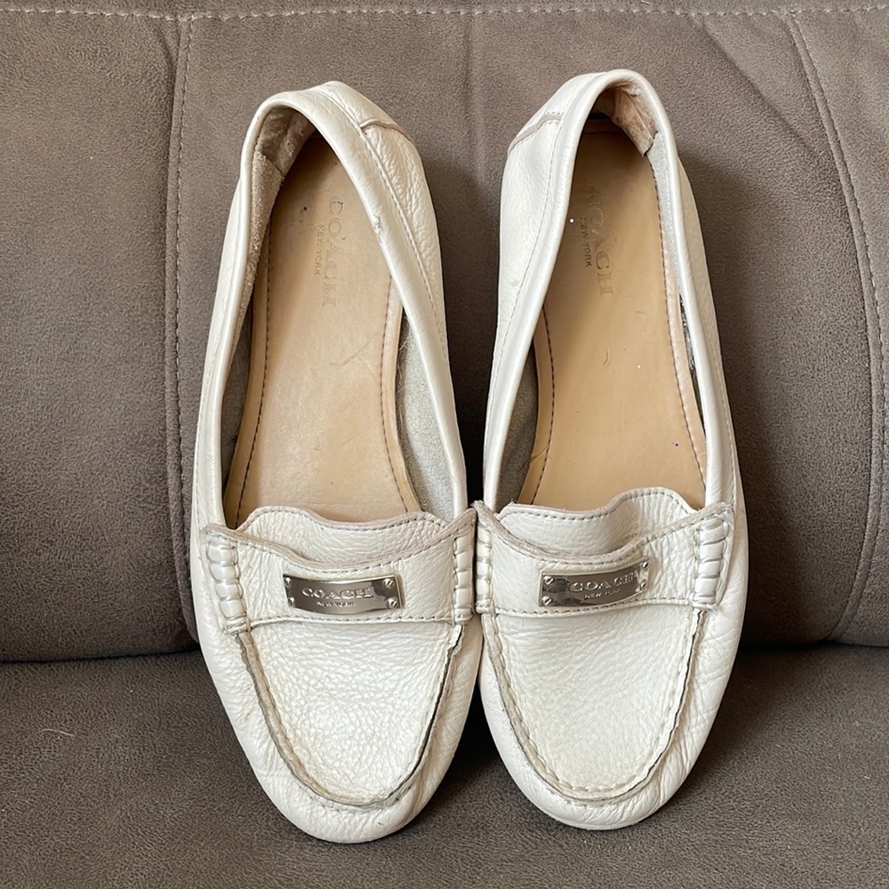 Coach Fredrica Cream Pebbled Leather Moccasin Loafer